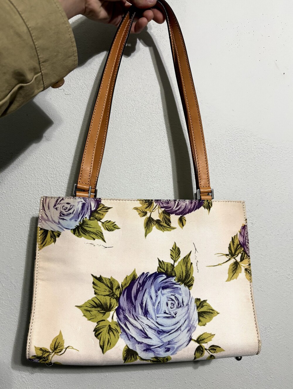 Floral Rose Print Shoulder Bag in Cream and Purple